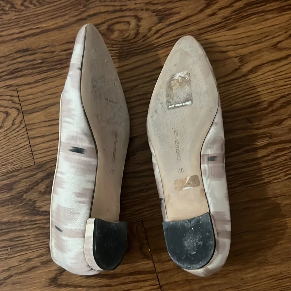 Vintage Manolo Blahnik Flats - Picture 2 of 4
